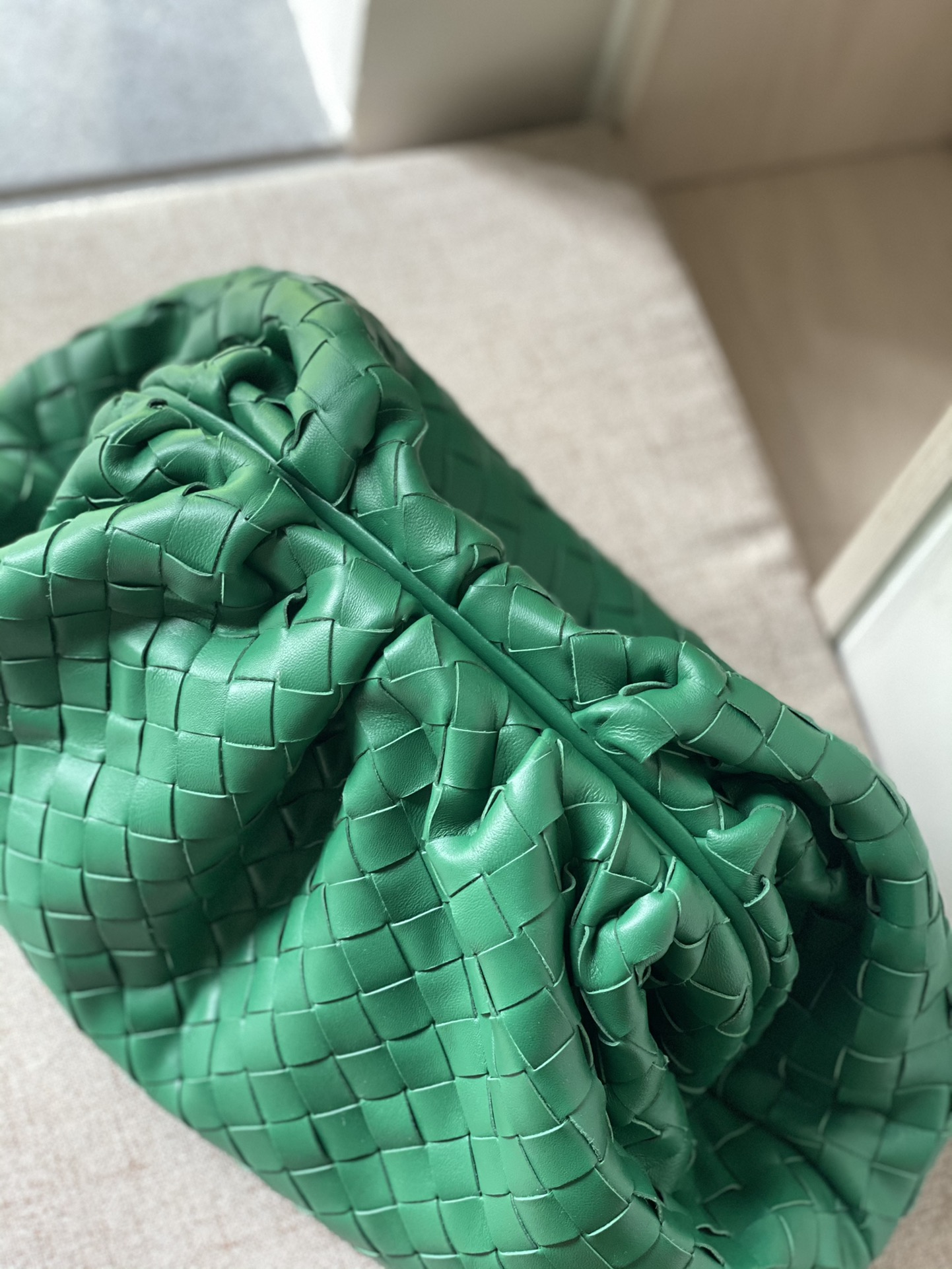 Big Pouch Intrecciato Leather Clutch Green